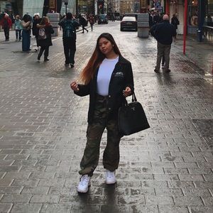 Meet your Posher, Lani